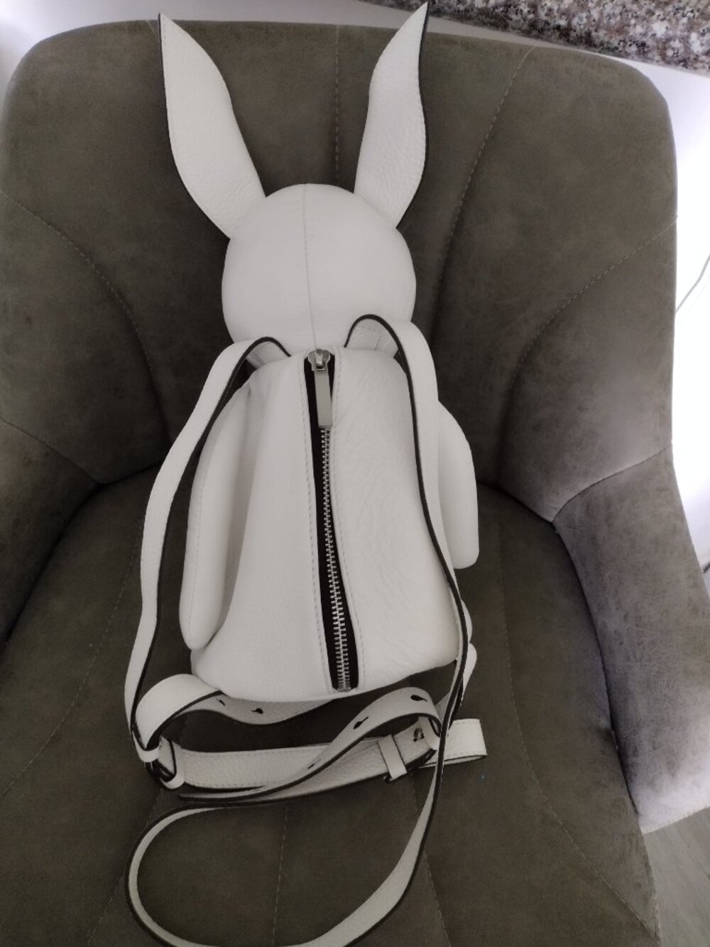 Kendall + Kylie Normie Dog White Leather Backpack NWOT Plush Rare Statement Bag - Picture 8 of 10